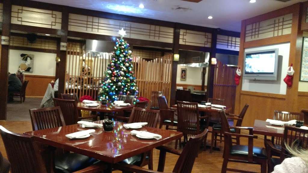 Fuji Japanese Restaurant | 131 U.S. 9, Forked River, NJ 08731, USA | Phone: (609) 693-8688