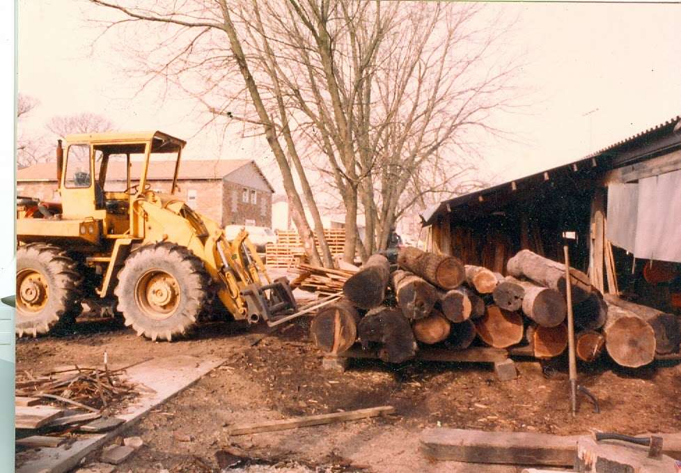 Nicholson Logging & Lumber Inc | 201 E Van Emmon St, Yorkville, IL 60560, USA | Phone: (630) 553-7612