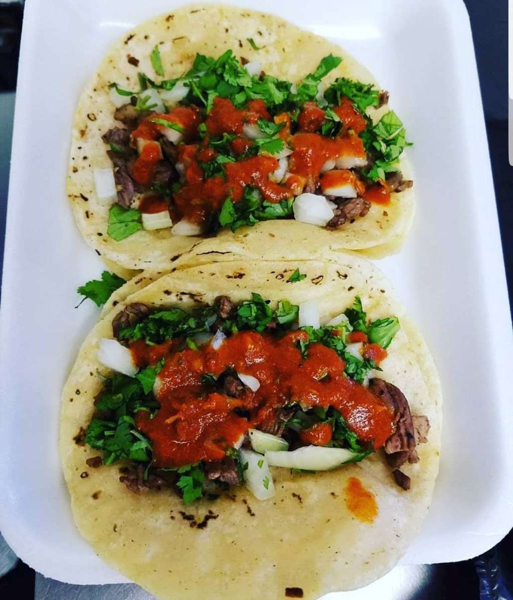 Tacos in Low Places | 11173 TX-75, Willis, TX 77378, USA | Phone: (936) 333-8844