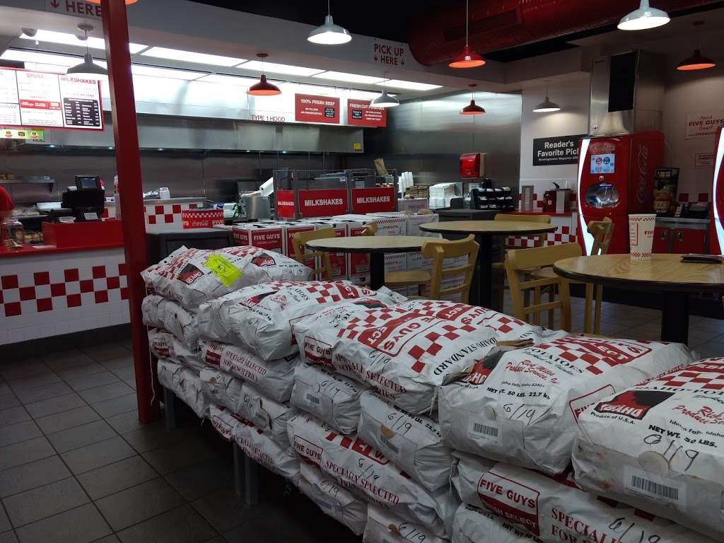 Five Guys | 6441 Lee Hwy, Warrenton, VA 20187, USA | Phone: (540) 878-2065