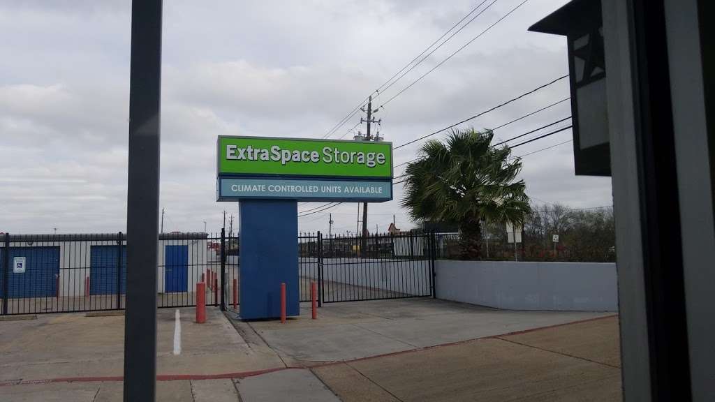Extra Space Storage | 6321 Spencer Hwy, Pasadena, TX 77505, USA | Phone: (281) 972-7095
