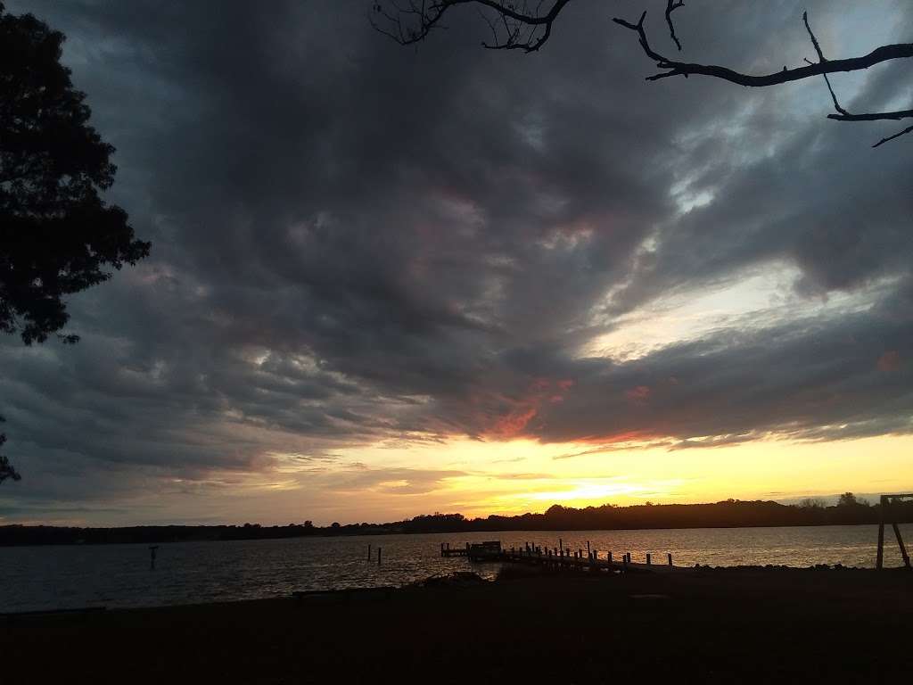 St. Clement's Shores Park in 22300 Meadow Ln, Leonardtown, MD 20650, USA