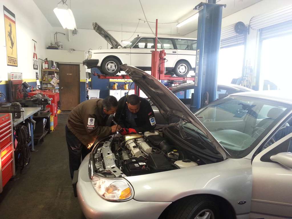 Costa Mesa Auto Service Center | 3606, 1747 Anaheim Ave, Costa Mesa, CA 92627 | Phone: (949) 645-7878