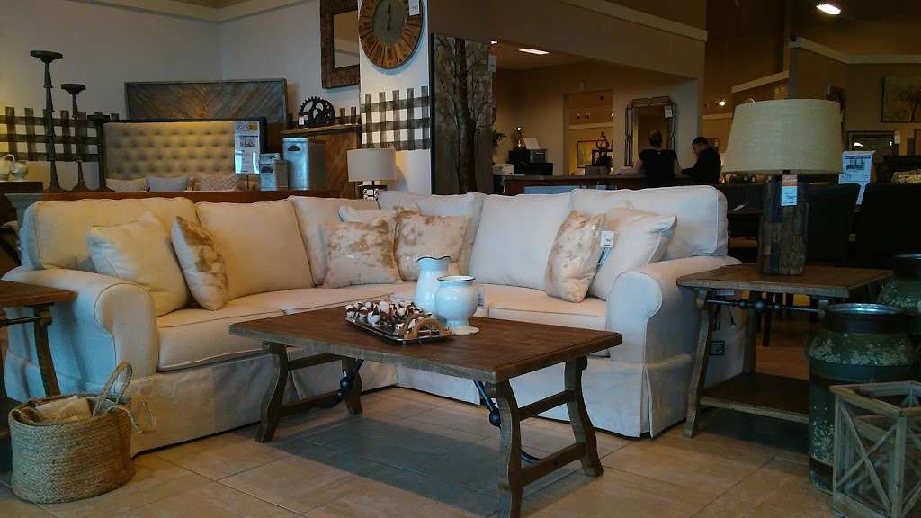 Ashley HomeStore | 80 Nardozzi Pl, New Rochelle, NY 10801, USA | Phone: (914) 235-0145