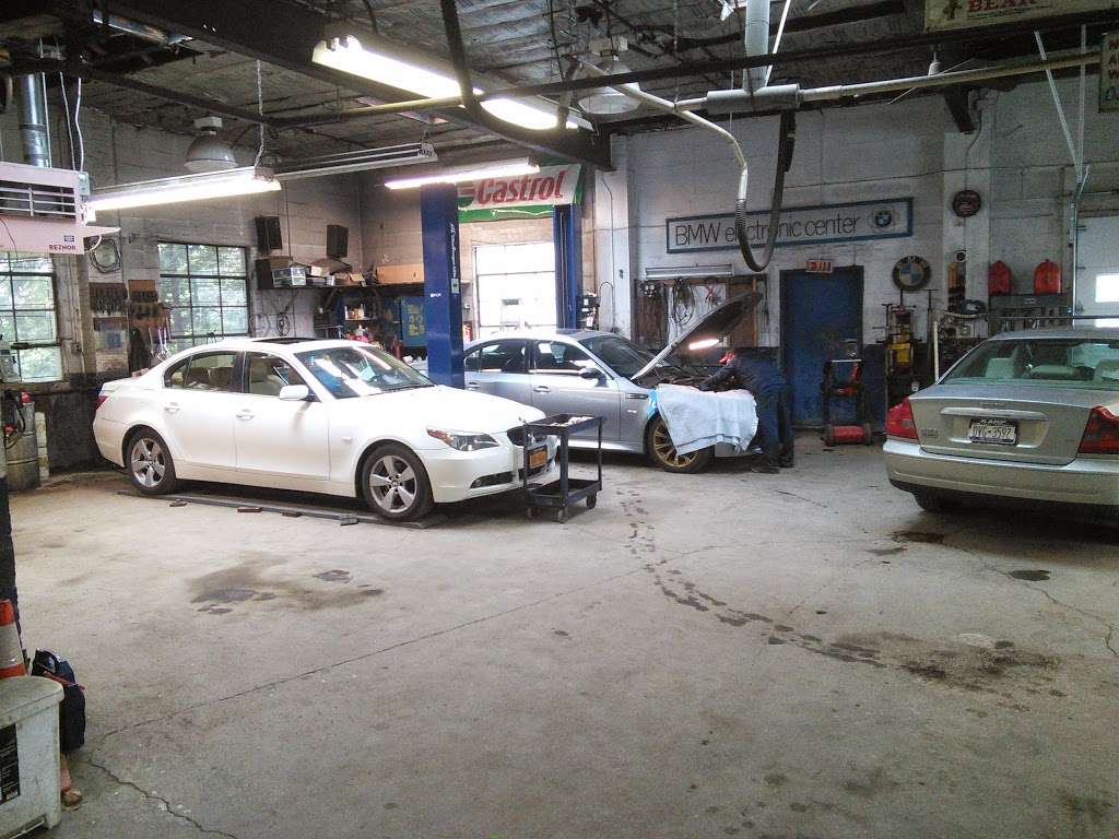 Automotive Workshop | 385 Great Neck Rd, Great Neck, NY 11021 | Phone: (516) 482-7030