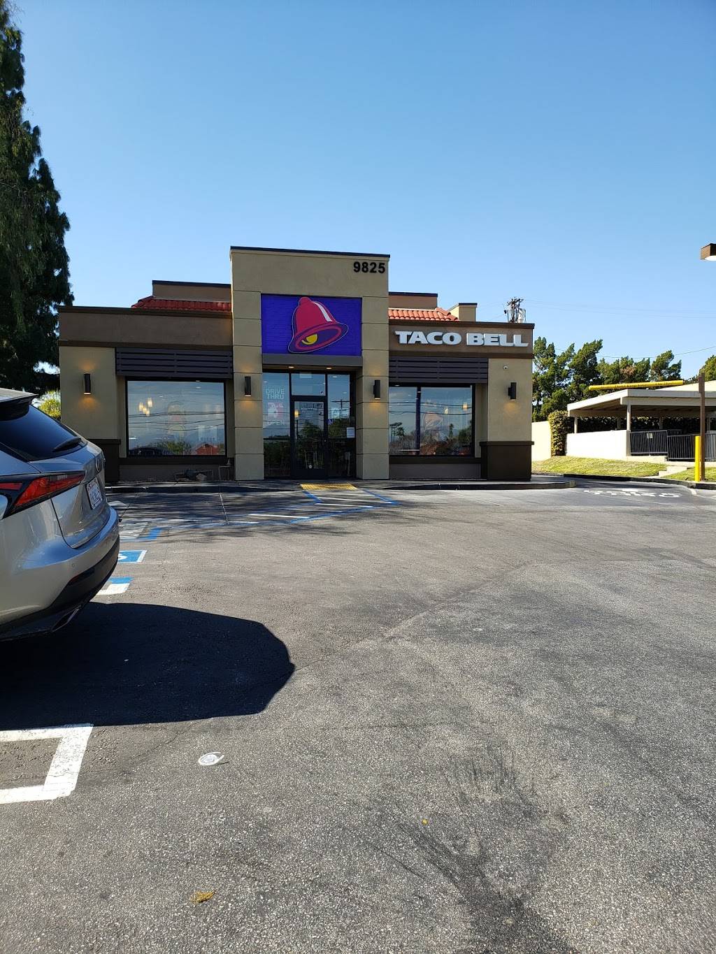 Taco Bell | 9825 Balboa Blvd, Northridge, CA 91325, USA | Phone: (818) 349-0745