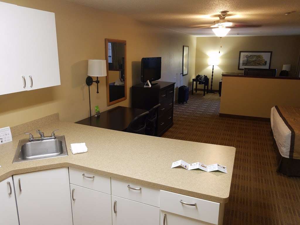 Extended Stay America - Washington D.C. - Herndon - Dulles | 1021 Elden St, Herndon, VA 20170, USA | Phone: (703) 481-5363