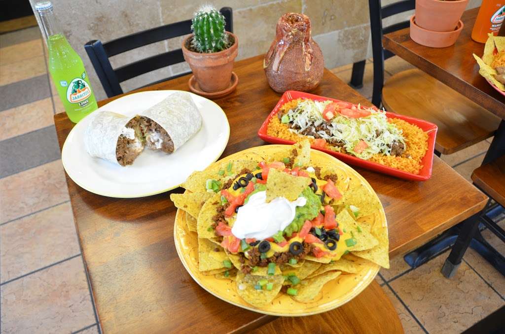 Taco Patio | 3218, 1022 E 9th St, Lockport, IL 60441, USA | Phone: (815) 838-8226