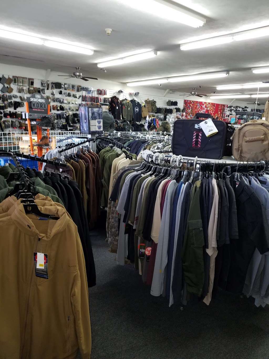 All American Military Surplus | 10555 Beach Blvd, Stanton, CA 90680, USA | Phone: (714) 220-0555