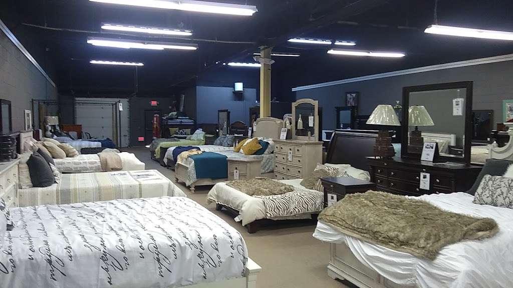 Homique Furniture Outlet | 122 Mill Rd, Oaks, PA 19456 | Phone: (610) 650-4000