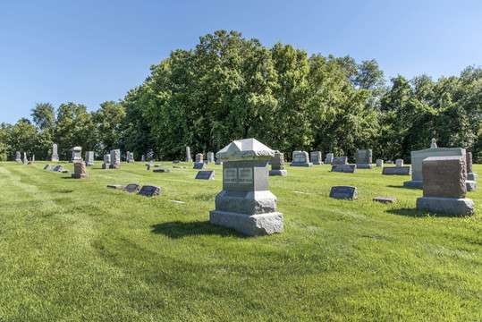 Barry Cemetery | 1327 NW Barry Rd, Kansas City, MO 64155 | Phone: (816) 452-8419