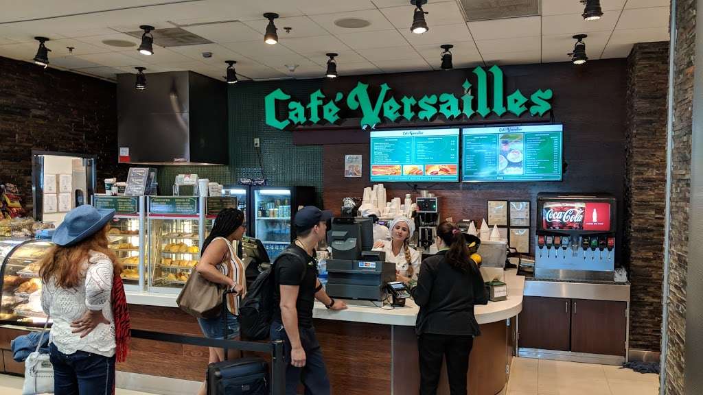 Cafe Versailles, MIA 17,35 | Florida 33152, USA