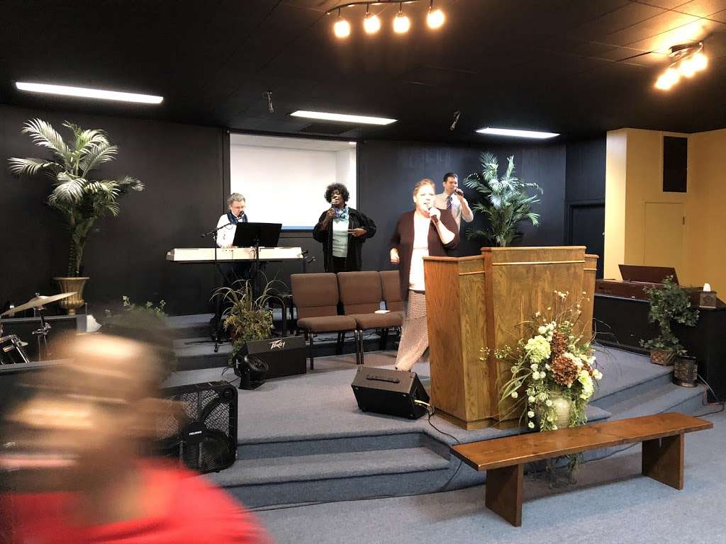 Dayspring Pentecostal Church | 9910 Bannister Rd, Kansas City, MO 64134, USA | Phone: (816) 765-0360