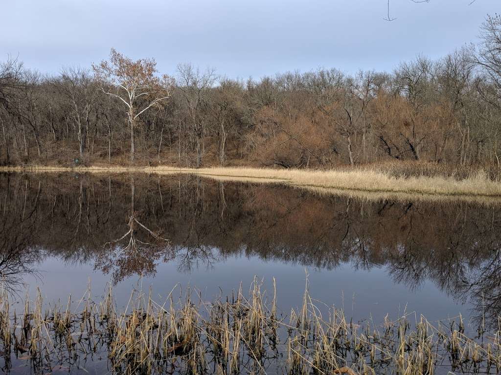 Roth Trailhead | E 1600 Rd, Lawrence, KS 66044, USA