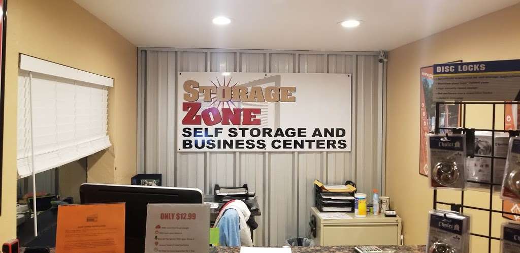 Storage Zone Self Storage and Business Centers | 1250 FL-60, Lake Wales, FL 33859, USA | Phone: (863) 676-7701