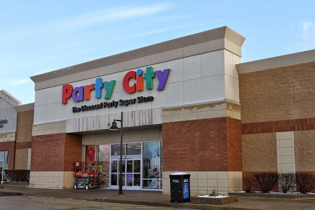 Party City | 3060 US-34, Oswego, IL 60543 | Phone: (630) 551-0109