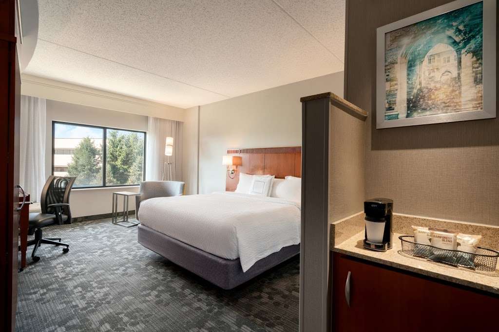 Courtyard by Marriott Ewing Princeton | 360 Scotch Rd, Ewing Township, NJ 08628, USA | Phone: (609) 771-8100