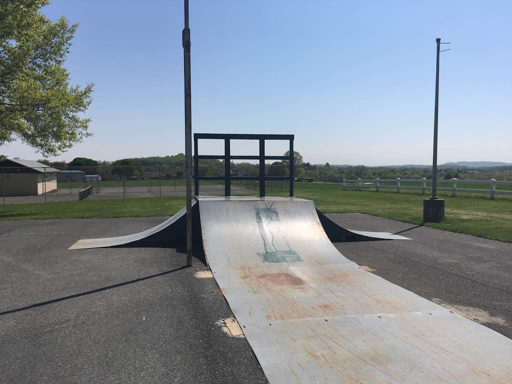 Strausstown Skatepark | park near, Strausstown, PA 19559, USA | Phone: (484) 577-9858