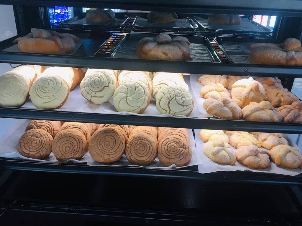 Las Amazonas Bakery | 2318 N Zarzamora St, San Antonio, TX 78201, USA | Phone: (210) 769-5817