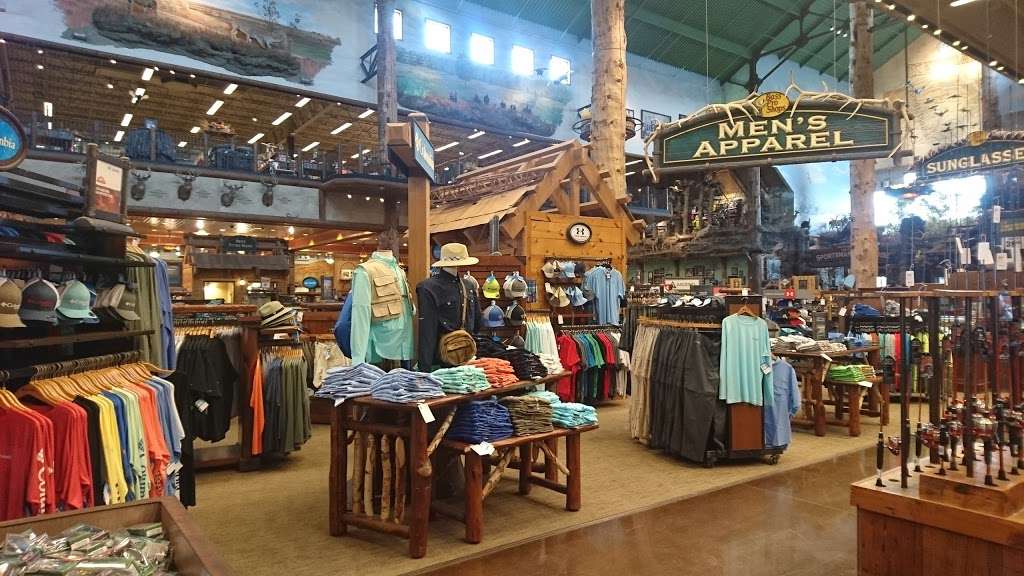 Bass Pro Shops | 12051 Bass Pro Dr, Olathe, KS 66061 | Phone: (913) 254-5200