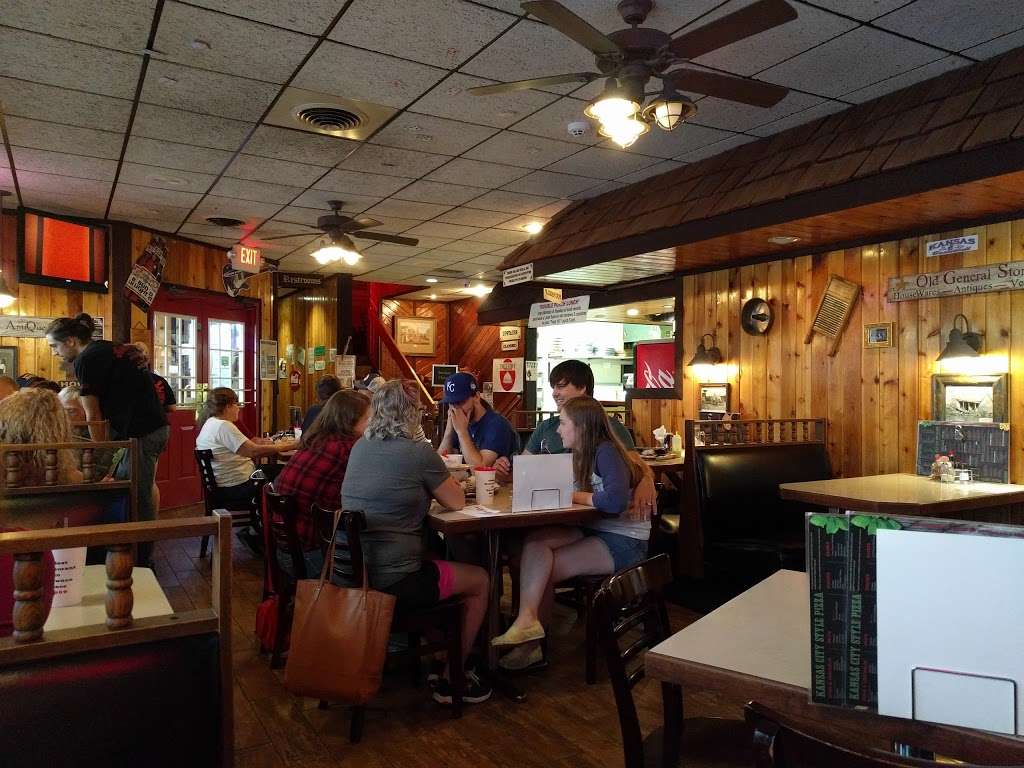Old Shawnee Pizza | 6000 Roger Rd, Shawnee, KS 66203, USA | Phone: (913) 631-5716