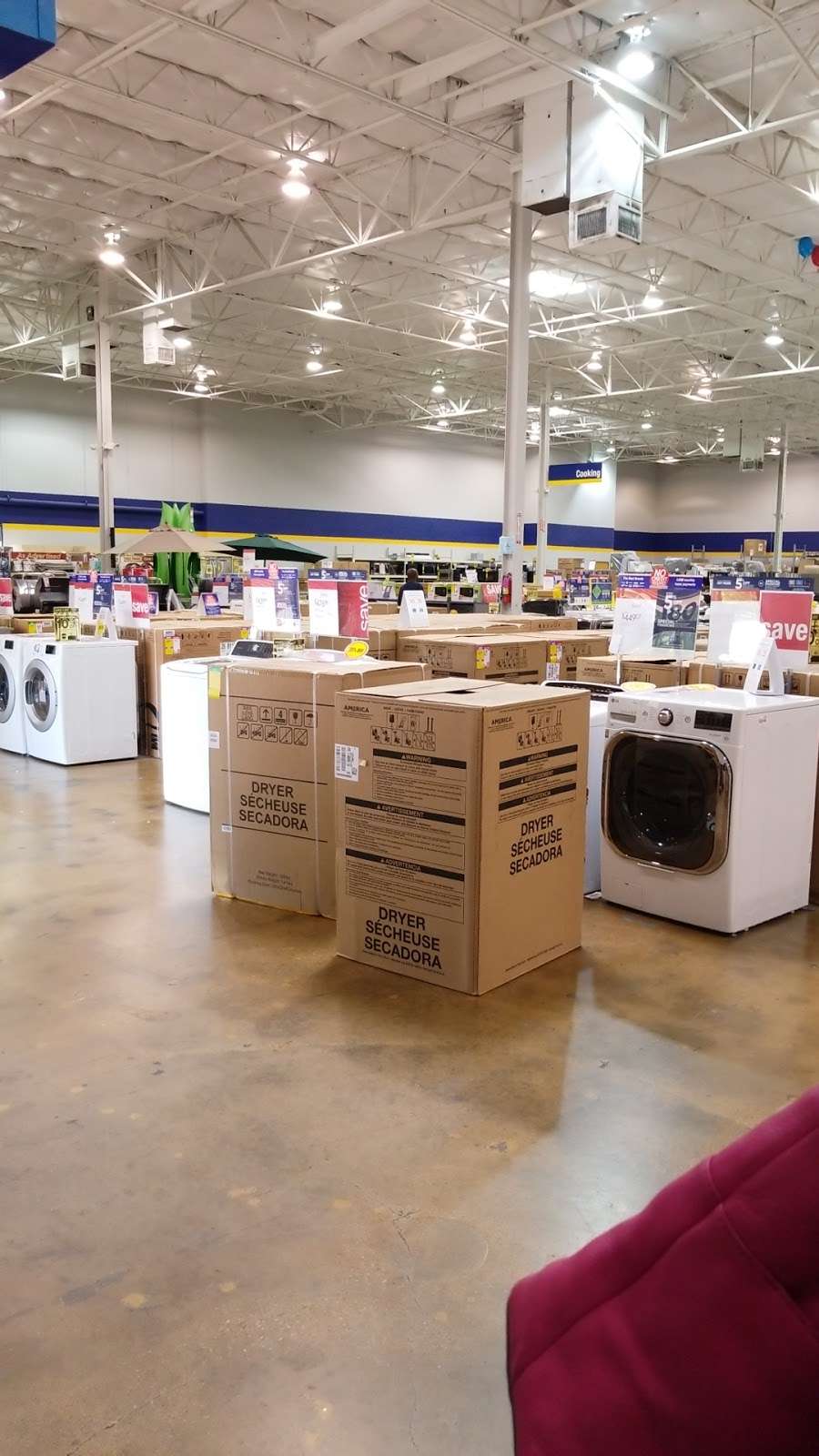 Sears Outlet - hardware store  | Photo 5 of 10 | Address: 1215 Marsh Ln Suite 180, Carrollton, TX 75006, USA | Phone: (972) 418-2293