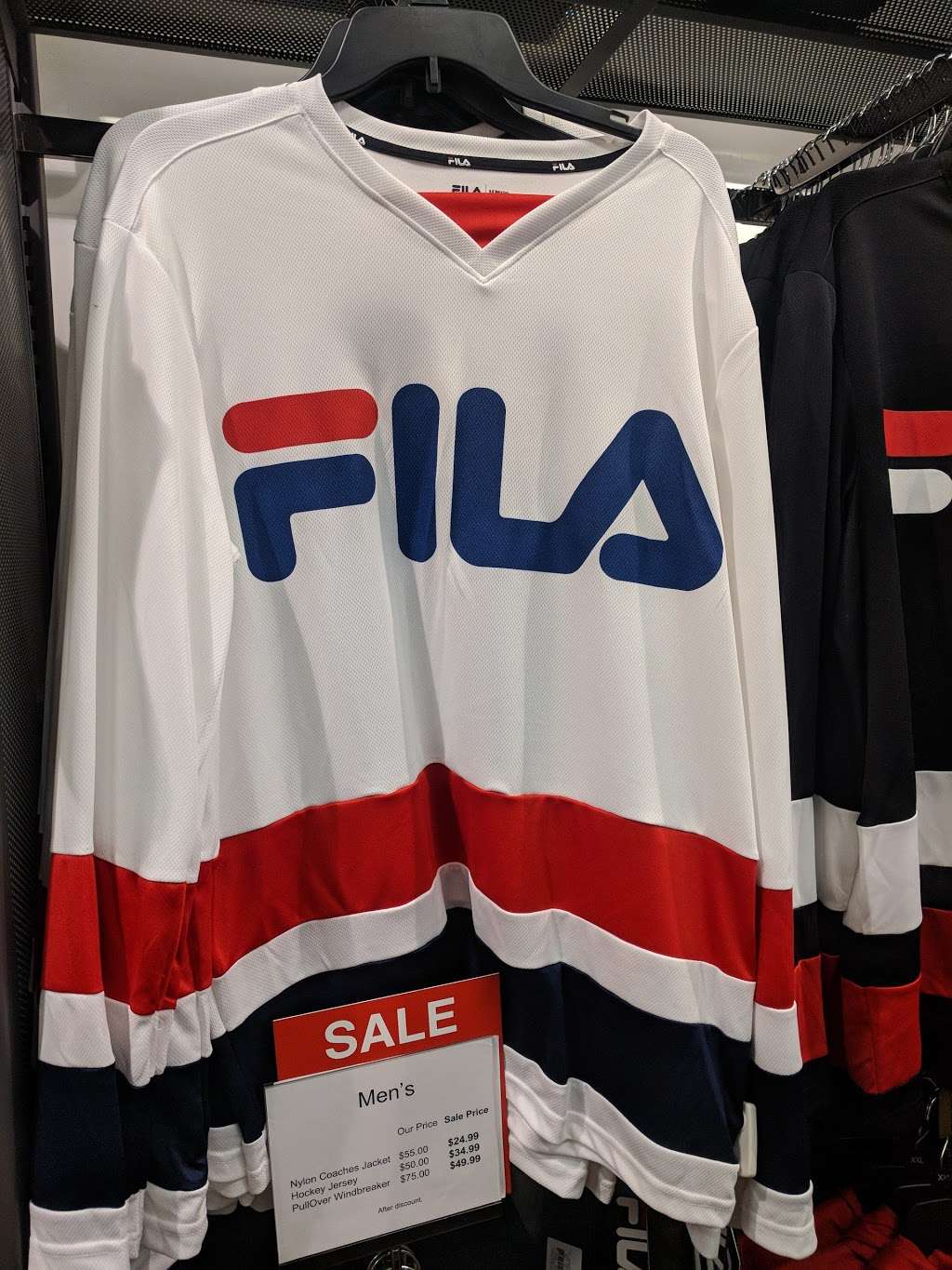 FILA Outlet Glendale | 6800 N 95th Ave #525, Glendale, AZ 85305, USA | Phone: (602) 753-0670