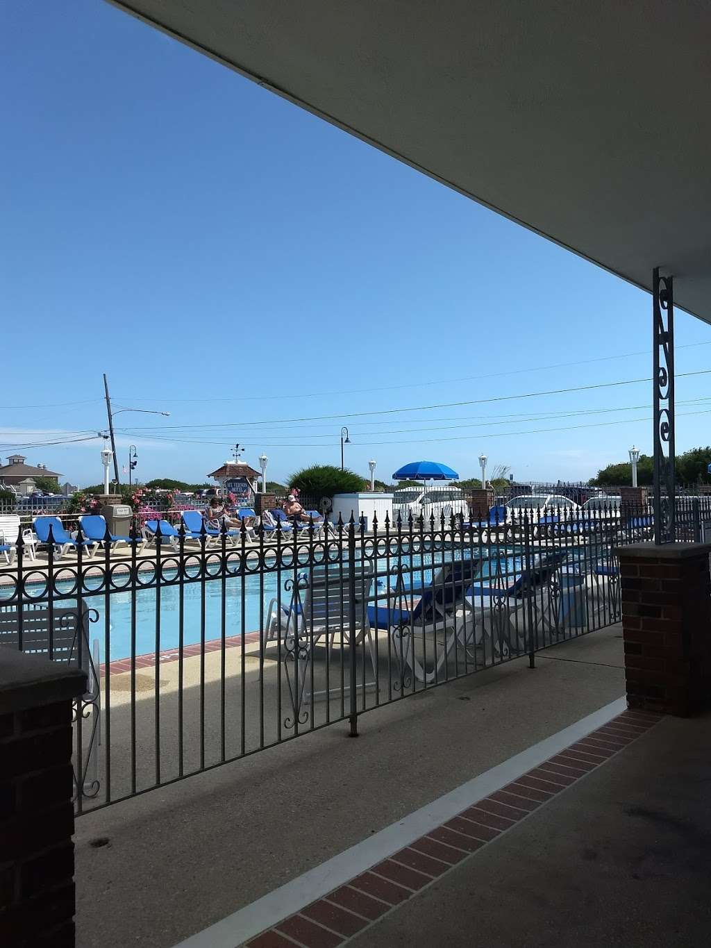 Mt. Vernon Motel | Beach Ave & 1st Ave, Cape May, NJ 08204, USA | Phone: (609) 884-4665