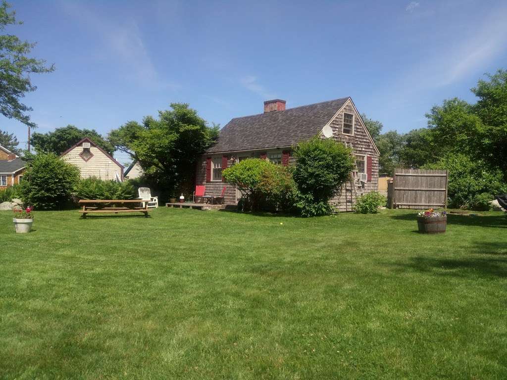 Lighthouse Lane Cottages | 5 Lighthouse Ln, Rockport, MA 01966, USA | Phone: (978) 546-1643