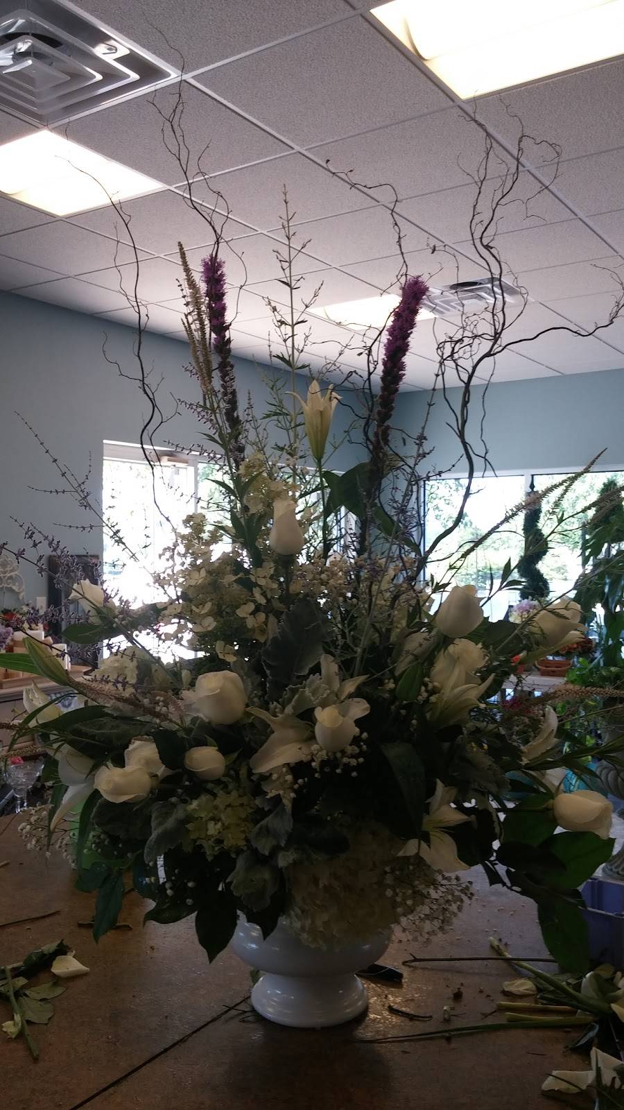 Melrose Floral | 8414 Wirt St, Omaha, NE 68134, USA | Phone: (402) 571-7800