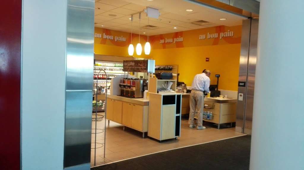 Au Bon Pain | Terminal A West,, 8000 Essington Ave, Philadelphia, PA 19153, USA | Phone: (215) 365-4165