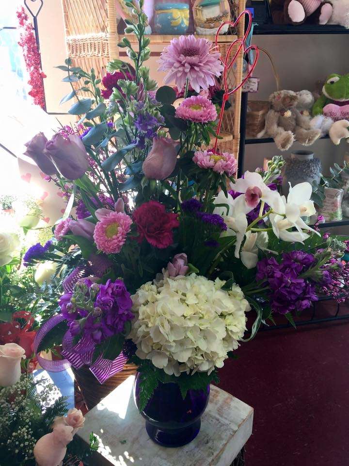 Lilies Floral LLC | 323 E Jimmie Leeds Rd, Galloway, NJ 08205, USA | Phone: (609) 748-3300