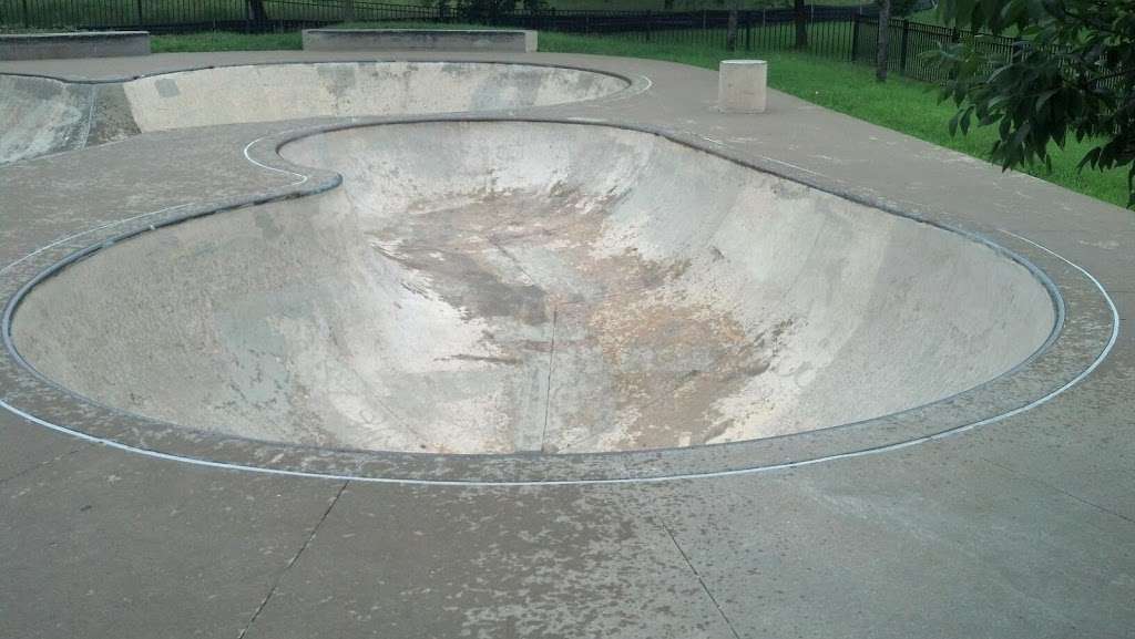 Burnham Skate Park | Burnham Park, Chicago, IL 60616, USA | Phone: (312) 742-7529