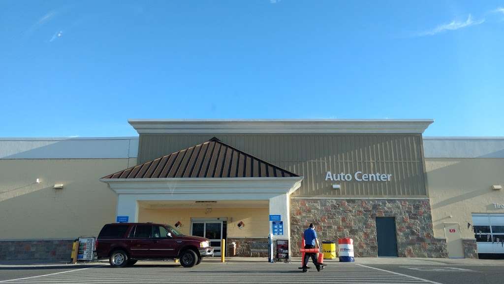 Walmart Auto Care Centers | 10 Riverton Commons Dr, Front Royal, VA 22630, USA | Phone: (540) 635-7393