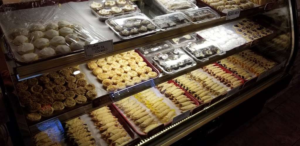 Kiffle Kitchen Bakery | 589 Moorestown Dr, Bath, PA 18014, USA | Phone: (610) 759-2965