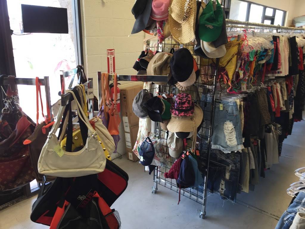 House Of Bargain Thrift Store | 3949 E 29th St, Tucson, AZ 85711 | Phone: (520) 398-4884