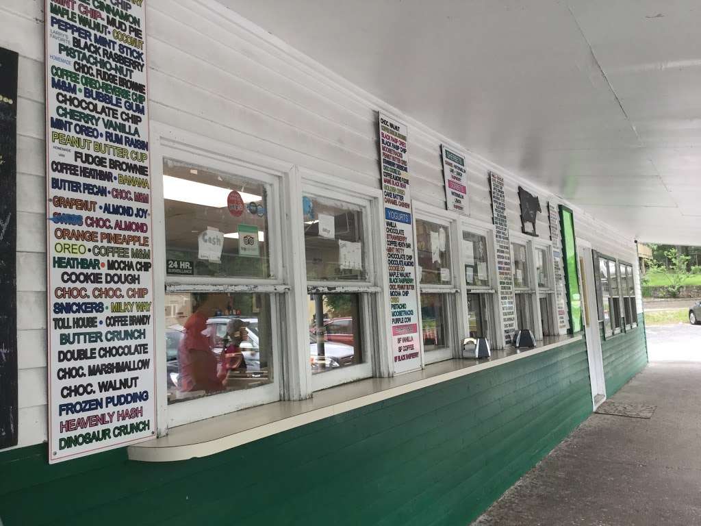 Sully's Ice Cream Stand, 55 Graniteville Rd, Chelmsford, MA 01824, USA