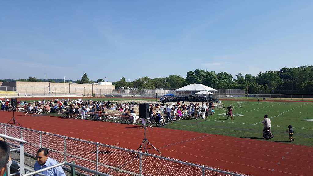 New Dorp High School | 465 New Dorp Ln, Staten Island, NY 10306, USA | Phone: (718) 667-8686