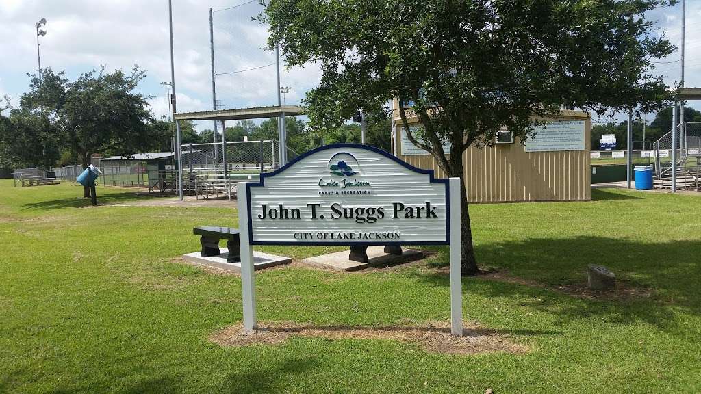 Suggs Park | 213 County Rd 288, Lake Jackson, TX 77566, USA | Phone: (979) 297-4533