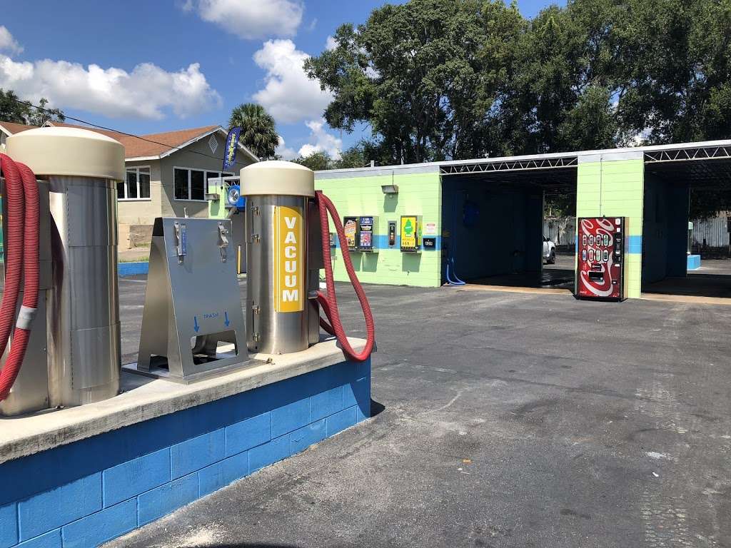 Salty Dog DeLand Car Wash | 629 E New York Ave, DeLand, FL 32724, USA