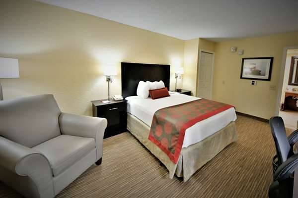 Ramada by Wyndham Jacksonville Hotel & Conference Center | 3130 Hartley Rd, Jacksonville, FL 32257, USA | Phone: (904) 268-8080