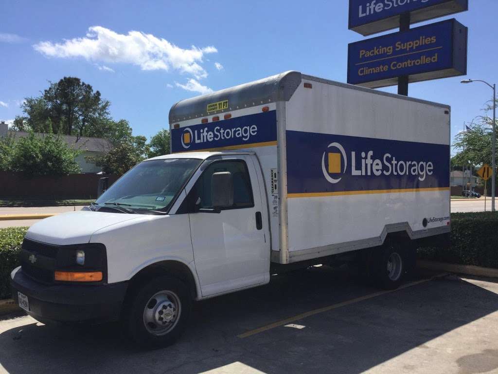 Life Storage | 13300 W Little York Rd, Houston, TX 77041 | Phone: (713) 322-0849