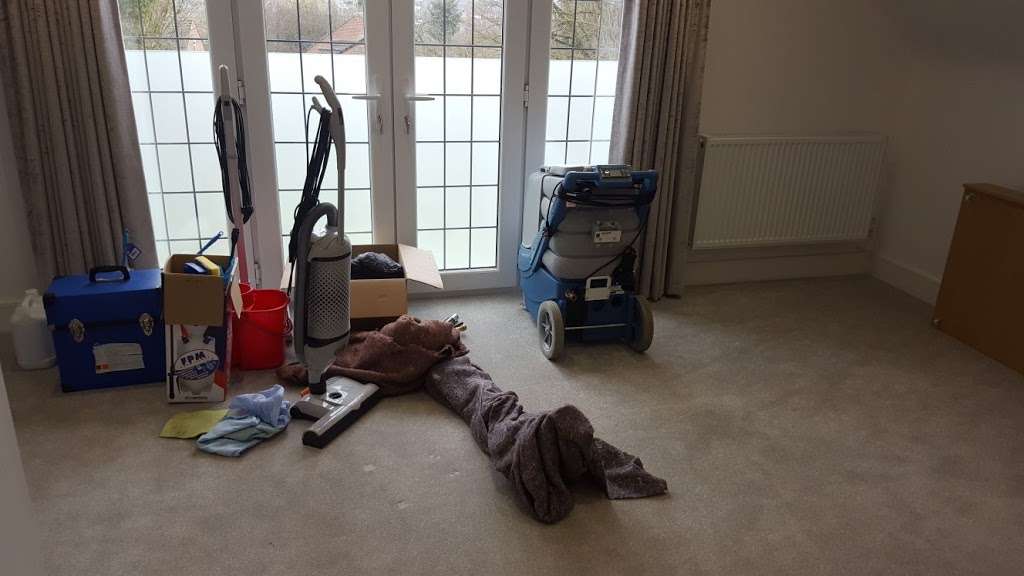 Herts Cleaning and Maintenance Services | 1 Chiltern Rd, St Albans AL4 9SW, UK | Phone: 07830 508777