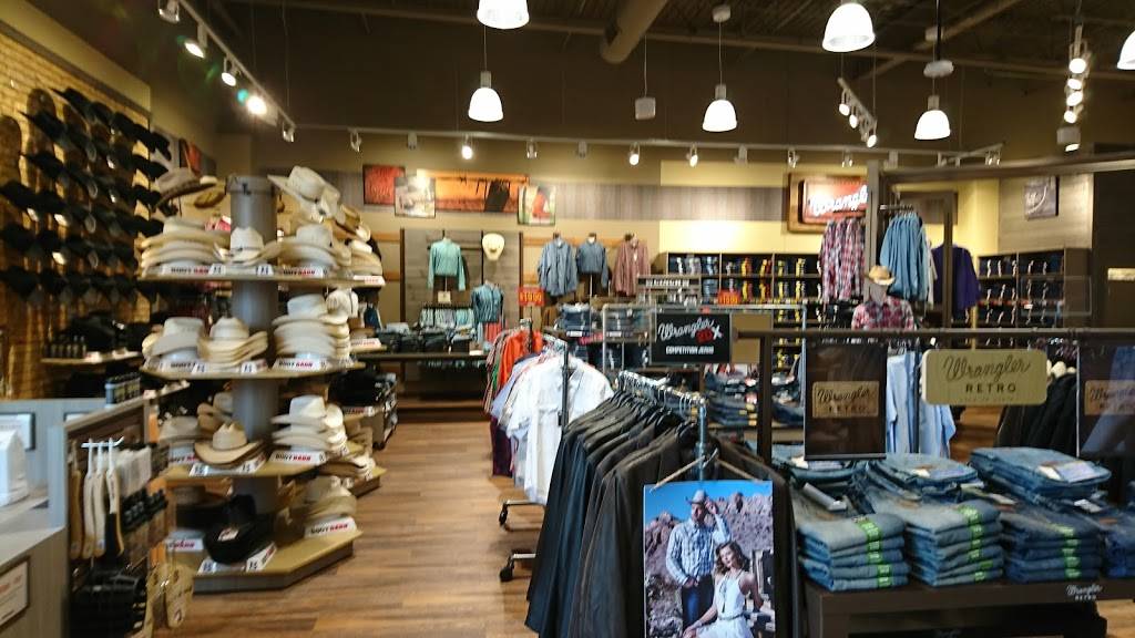 Boot Barn | 3271 Marketplace Dr, Council Bluffs, IA 51501 | Phone: (712) 366-8039