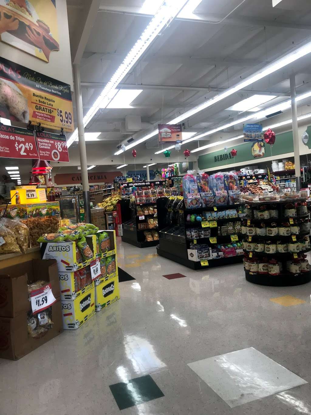 Lola´s Market | 241 N McDowell Blvd, Petaluma, CA 94954, USA | Phone: (707) 762-2112
