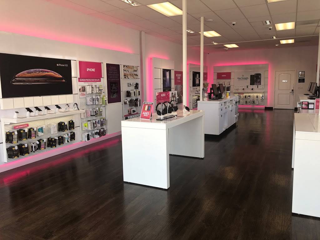 T-Mobile | 915 N Euclid St, Anaheim, CA 92801, USA | Phone: (714) 782-9190