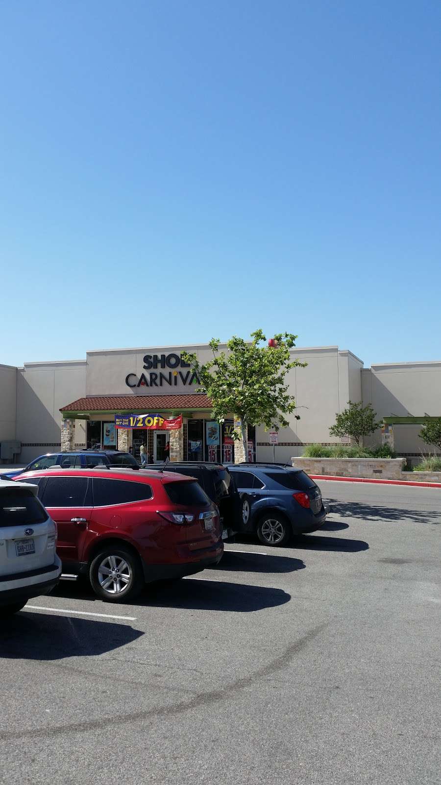 Shoe Carnival | 4224 S New Braunfels Ave, San Antonio, TX 78223, USA | Phone: (210) 534-1933