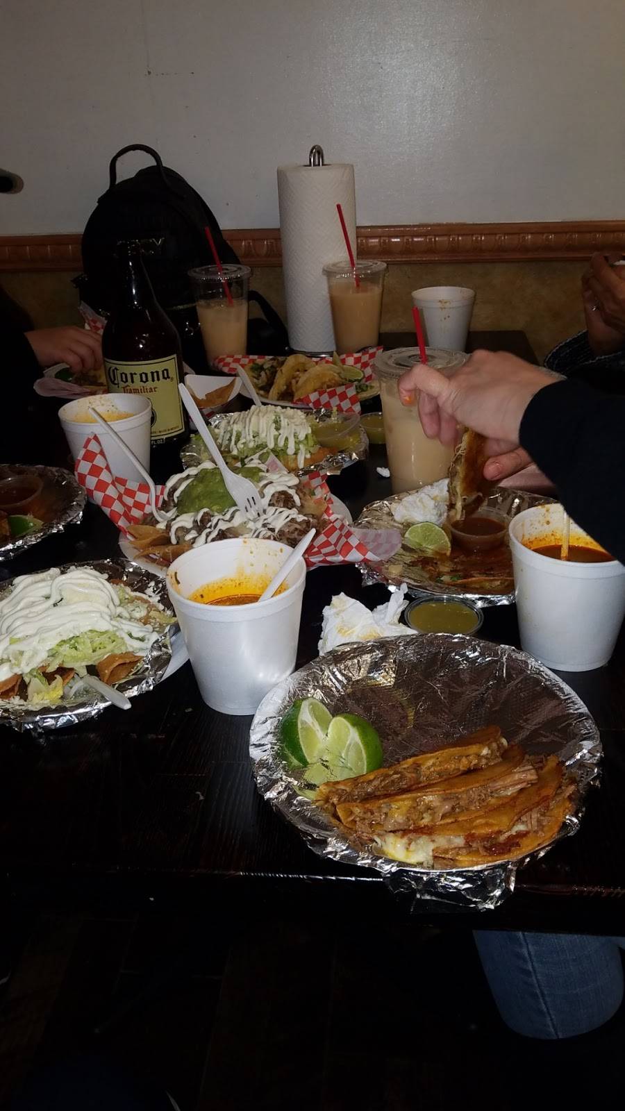 Tacos el Goloso | 1212 W Anaheim St, Harbor City, CA 90710, USA | Phone: (424) 263-4713