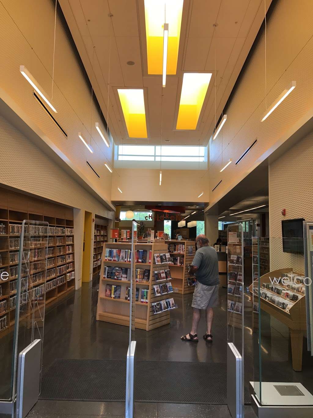 Calabazas Branch Library | 1230 S Blaney Ave, San Jose, CA 95129, USA | Phone: (408) 808-3066