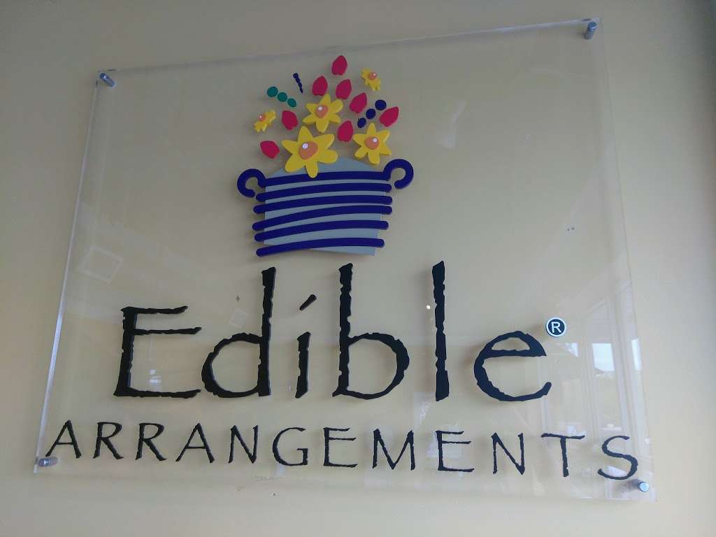 Edible Arrangements | 2435 West, SC-160, Tega Cay, SC 29708 | Phone: (803) 548-8200